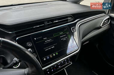 Хэтчбек Chevrolet Bolt EV 2023 в 