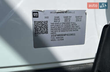 Хэтчбек Chevrolet Bolt EV 2022 в 