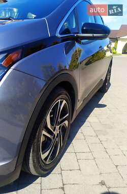 Хэтчбек Chevrolet Bolt EV 2021 в 