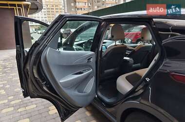 Хэтчбек Chevrolet Bolt EV 2020 в 