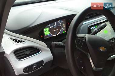 Хетчбек Chevrolet Bolt EV 2017 в 
