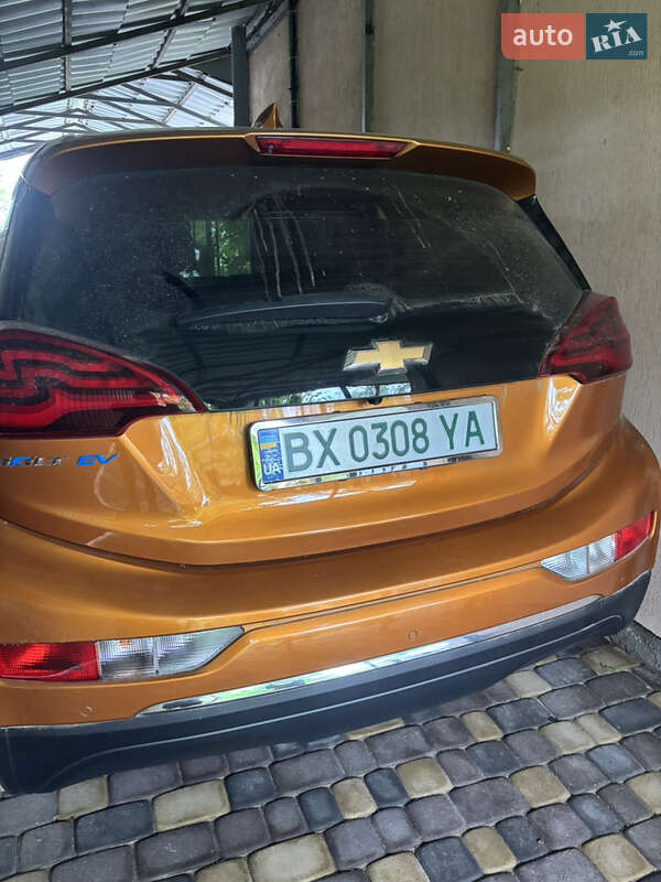Хэтчбек Chevrolet Bolt EV 2017 в Хмельницком
