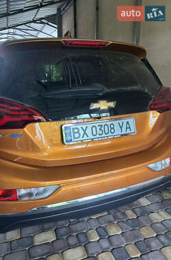Хэтчбек Chevrolet Bolt EV 2017 в 
