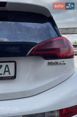 Хэтчбек Chevrolet Bolt EV 2017 в 