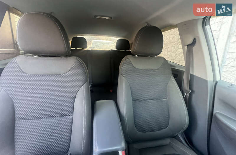 Хэтчбек Chevrolet Bolt EV 2017 в Львове фото 15 Хэтчбек Chevrolet Bolt EV 2017 в Львове