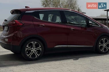 Хэтчбек Chevrolet Bolt EV 2018 в 