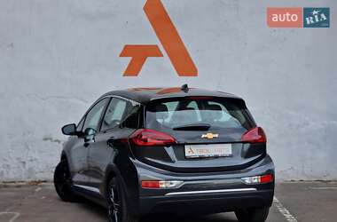 Хэтчбек Chevrolet Bolt EV 2018 в 