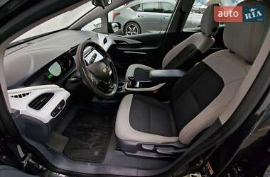 Хэтчбек Chevrolet Bolt EV 2018 в 