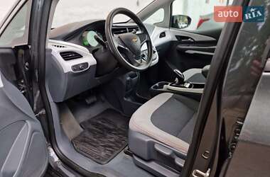 Хэтчбек Chevrolet Bolt EV 2018 в 