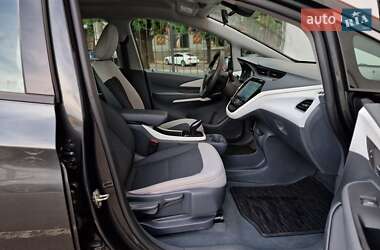 Хэтчбек Chevrolet Bolt EV 2018 в 