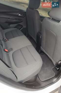 Хэтчбек Chevrolet Bolt EV 2023 в 
