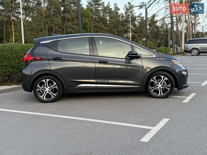 Хэтчбек Chevrolet Bolt EV 2019 в Киеве