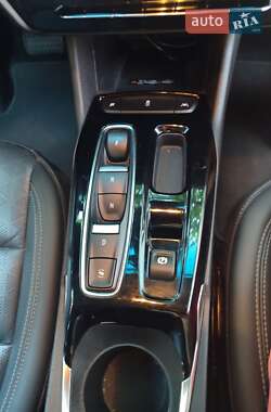 Хэтчбек Chevrolet Bolt EV 2022 в 