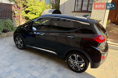 Хэтчбек Chevrolet Bolt EV 2019 в 