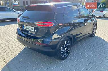 Хэтчбек Chevrolet Bolt EV 2023 в 
