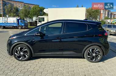 Хэтчбек Chevrolet Bolt EV 2023 в 
