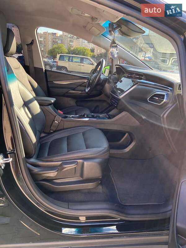 Хэтчбек Chevrolet Bolt EV 2023 в Тернополе