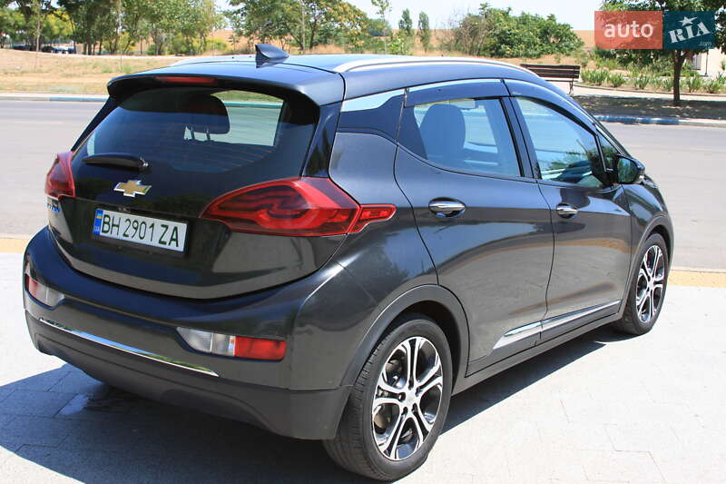 Хетчбек Chevrolet Bolt EV 2017 в Южному фото 5 Хетчбек Chevrolet Bolt EV 2017 в Южному