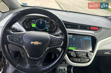 Хэтчбек Chevrolet Bolt EV 2020 в 