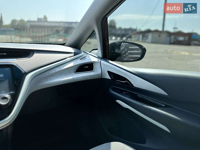 Хэтчбек Chevrolet Bolt EV 2021 в Харькове