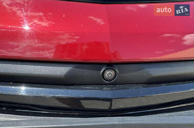 Хэтчбек Chevrolet Bolt EV 2020 в 