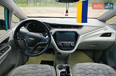 Хэтчбек Chevrolet Bolt EV 2020 в 
