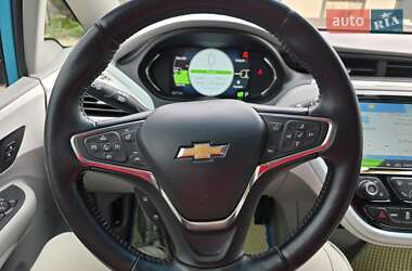 Хэтчбек Chevrolet Bolt EV 2020 в 