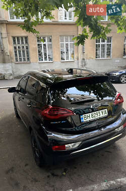 Хэтчбек Chevrolet Bolt EV 2018 в 