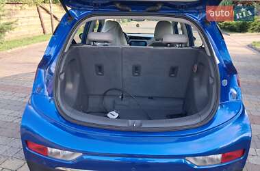 Хэтчбек Chevrolet Bolt EV 2019 в 