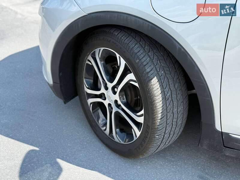 Хэтчбек Chevrolet Bolt EV 2017 в Ровно