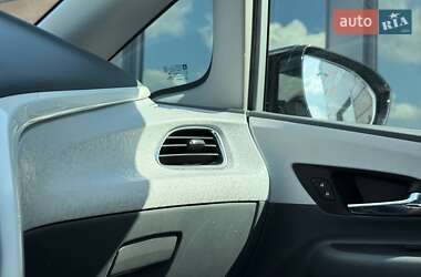 Хэтчбек Chevrolet Bolt EV 2017 в 