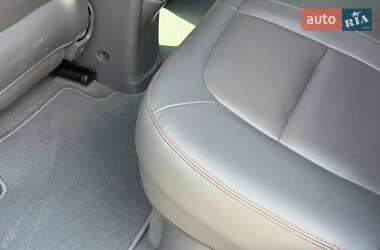 Хэтчбек Chevrolet Bolt EV 2017 в 