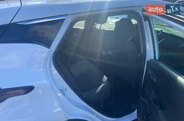 Хэтчбек Chevrolet Bolt EV 2022 в 