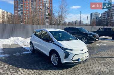 Хэтчбек Chevrolet Bolt EV 2022 в 