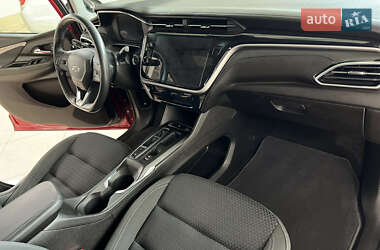 Хэтчбек Chevrolet Bolt EV 2022 в 