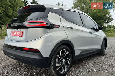 Хэтчбек Chevrolet Bolt EV 2023 в 