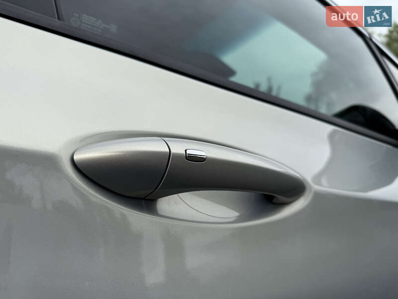 Хэтчбек Chevrolet Bolt EV 2023 в Львове