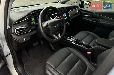 Хэтчбек Chevrolet Bolt EV 2023 в 