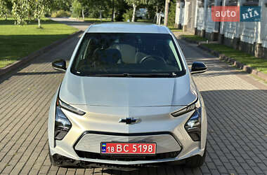 Хэтчбек Chevrolet Bolt EV 2023 в 