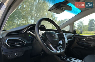 Хэтчбек Chevrolet Bolt EV 2023 в 