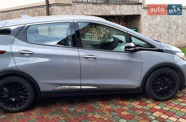Хетчбек Chevrolet Bolt EV 2019 в 