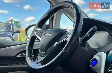 Хэтчбек Chevrolet Bolt EV 2020 в 