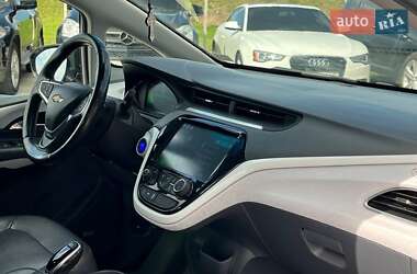 Хэтчбек Chevrolet Bolt EV 2020 в 