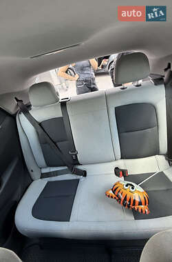 Хэтчбек Chevrolet Bolt EV 2020 в 