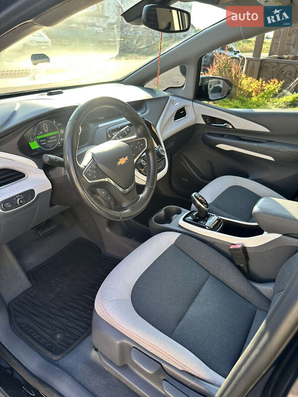 Хэтчбек Chevrolet Bolt EV 2017 в Киеве фото 8 Хэтчбек Chevrolet Bolt EV 2017 в Киеве