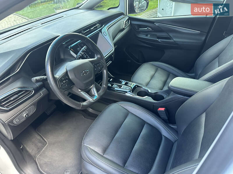 Хэтчбек Chevrolet Bolt EV 2023 в Львове