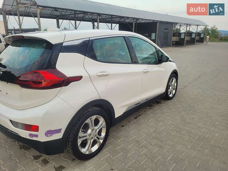 Хэтчбек Chevrolet Bolt EV 2019 в Львове фото 5 Хэтчбек Chevrolet Bolt EV 2019 в Львове