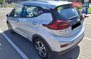Хэтчбек Chevrolet Bolt EV 2016 в 