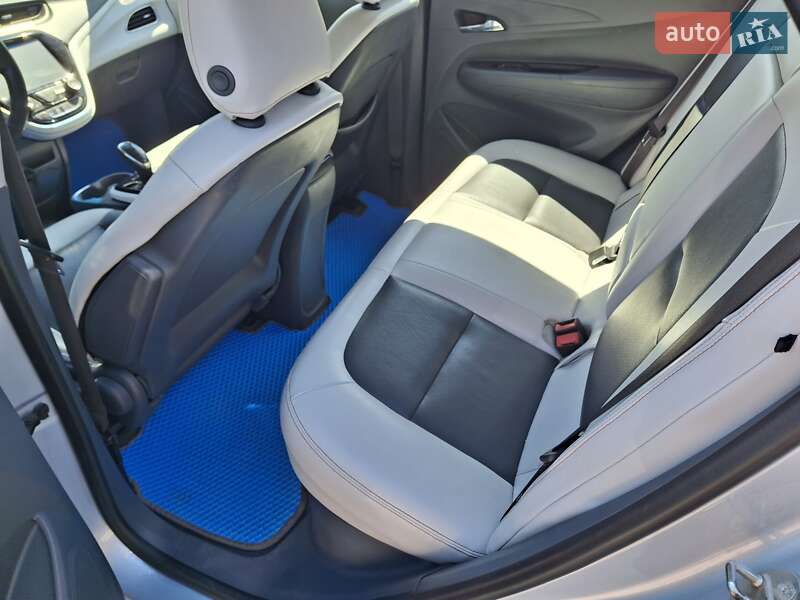 Хэтчбек Chevrolet Bolt EV 2016 в Житомире