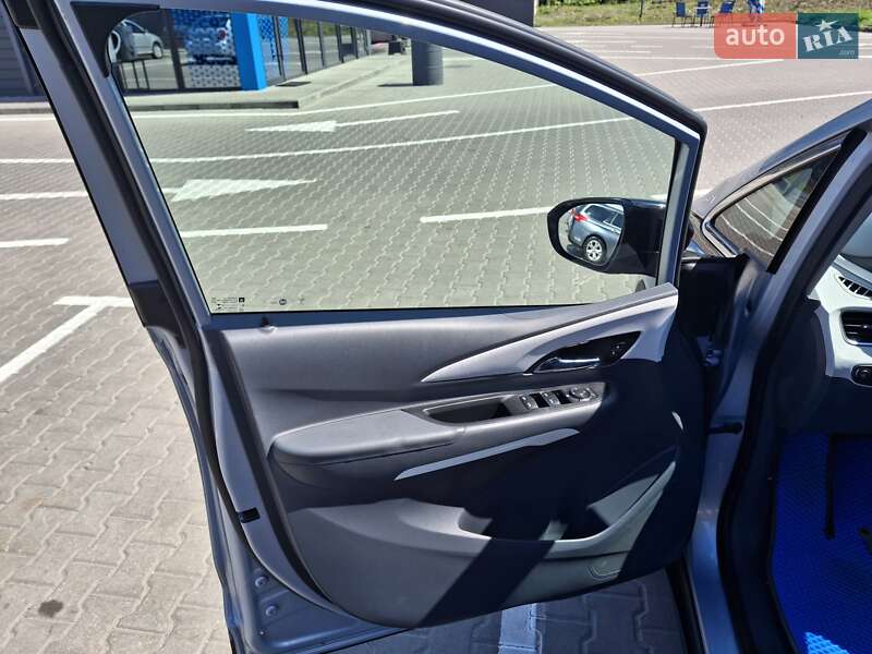 Хэтчбек Chevrolet Bolt EV 2016 в Житомире
